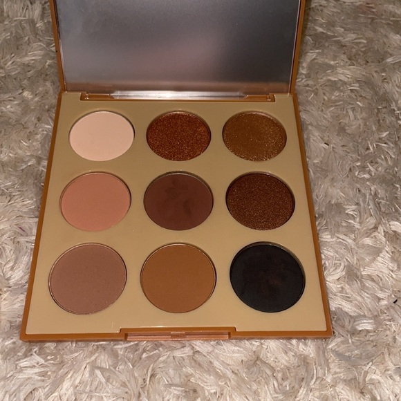 Morphe neutral territory 9T eyeshadow palette - Picture 3 of 4
